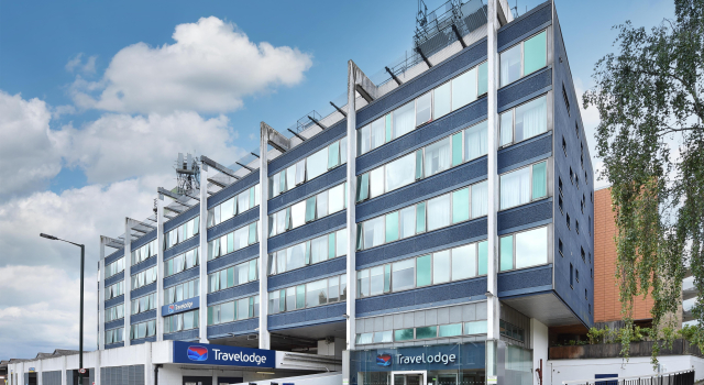 Travelodge London Teddington, Забронировать Отель Отели Большого Лондона с завтраком, Завтраки