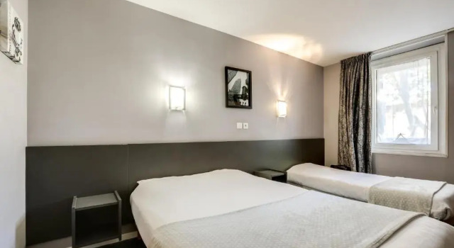 Трёхместный номер Standard Hôtel Du Midi