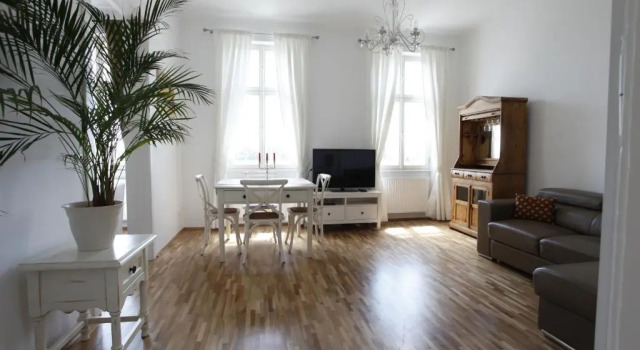 Апартаменты Sonnige Wohnung am Augarten