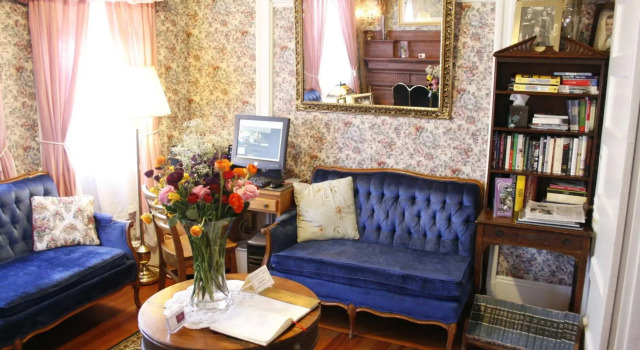 Coolidge Corner Guest House
