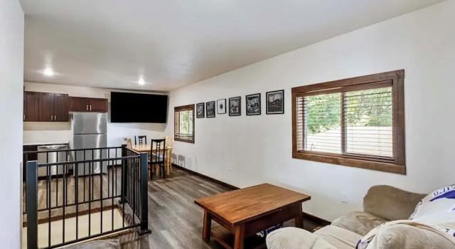 Lakefront Washington Home w/ Private Pool & Sauna, Rezerwuj Dom wakacyjny Moses Lake Waszyngton