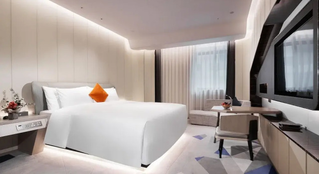 K · International Hotel