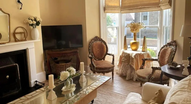Коттедж Entire Edwardian Style Luxury Home