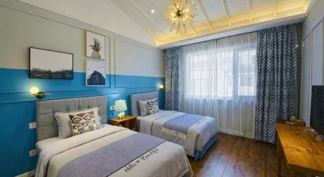 Люкс Black Valley Purple Rose Inn