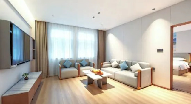 Люкс с видом на сад Yunhu Shanju Hotel