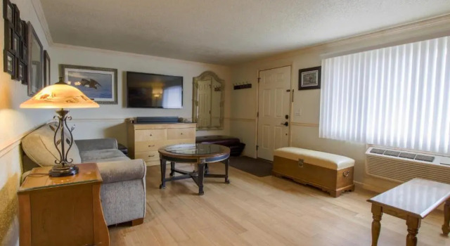 Люкс с 2 комнатами Yellowstone Gateway Inn
