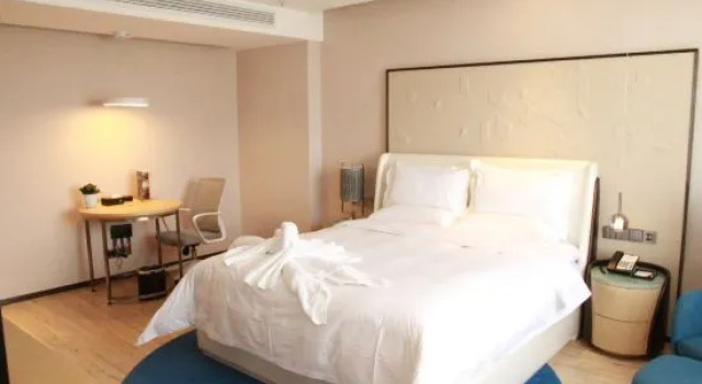 Люкс Deluxe Huashun Hotel