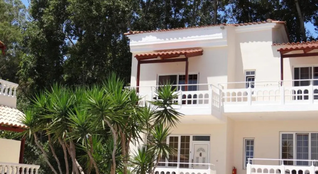 Апартаменты Perla Beach
