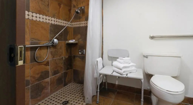 Номер Standard Ramkota Hotel & Conference Center
