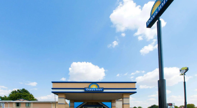Двухместный номер Standard Days Inn by Wyndham Norman