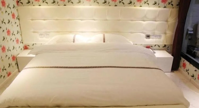 Yi Jia 99 Boutiqe Hotel, Забронировать Отель Чэнъян Циндао, рядом с Международный агропромышленный выставочный центр Шаньдуня