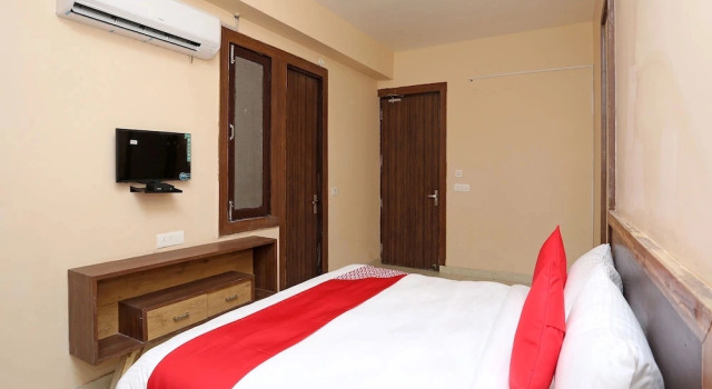 Hotel O Grand Aashirwad, Забронировать Отель Газиабад штат Уттар-Прадеш