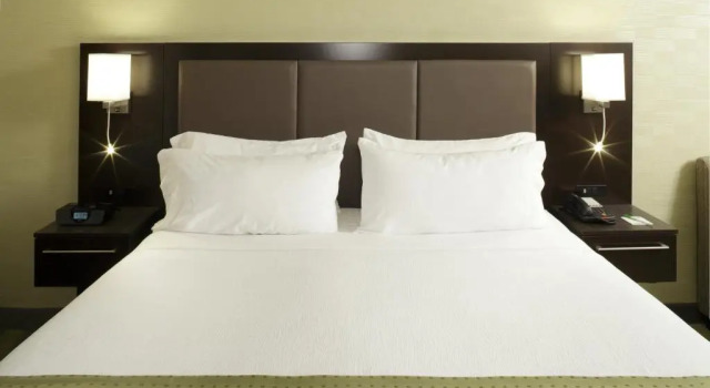 Номер Standard DoubleTree by Hilton Wilkes-Barre