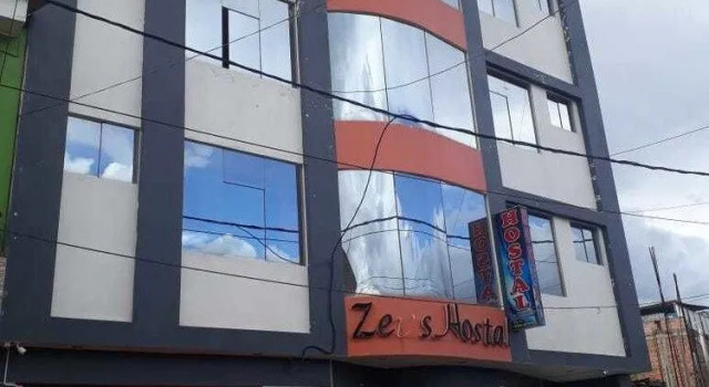 Hotel Zeus, Book Hotel Hoteller i Ayacucho med parkering, Parkering