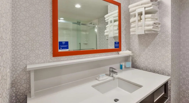 Двухместный люкс Hampton Inn Danville, Va