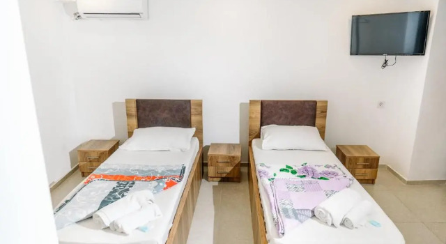 Hostel Re