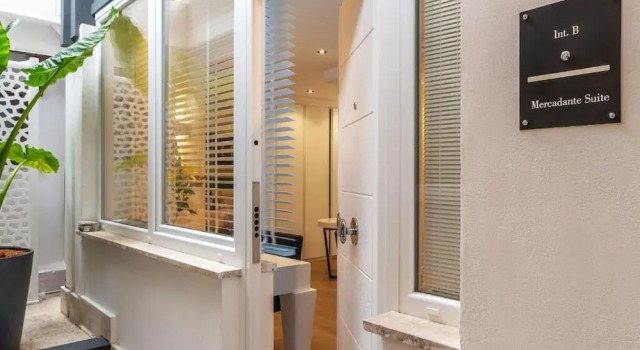 JOIVY Elegant Suites Near Villa Borghese, Забронировать Вилла Коттеджи Рима, рядом с Универмаг La Rinascente, Коттедж