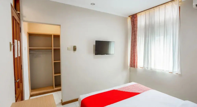 Hotel Winotosastro by OYO Rooms