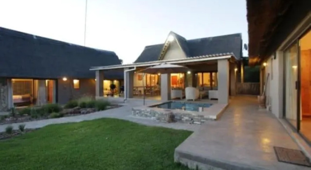 Buhala at 411, Prenota Hotel Hotel a Limpopo con piscina, Piscina