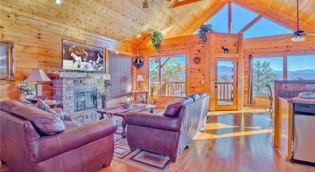 Misty Blue 1 Bedroom Home with Hot Tub, Забронировать Отель Отели Great Smoky Mountains National Park с парковкой, Парковка