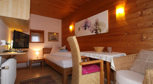 Pension Garni Gerhard, Забронировать Отель Отели Эц с парковкой, Парковка