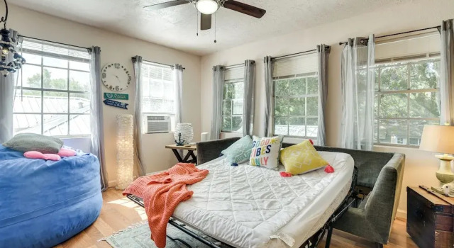 3 Mi to Boardwalk: Bacliff Apartment w/ Hot Tub, Boek Appartement Bacliff Houston