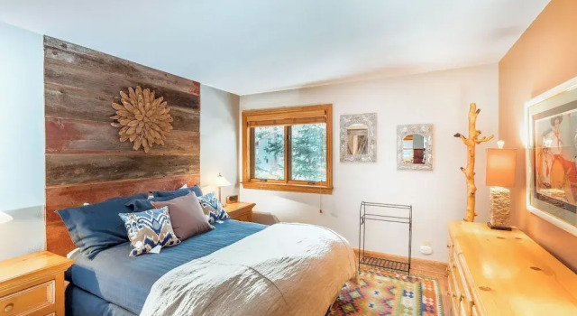 Cimarron Lodge 20 by Avantstay Ski In/ Ski Out Condo in Ideally Located Complex w/ Hot Tubs!, Забронировать Отель Отели Telluride Ski 3 звезды, 3*