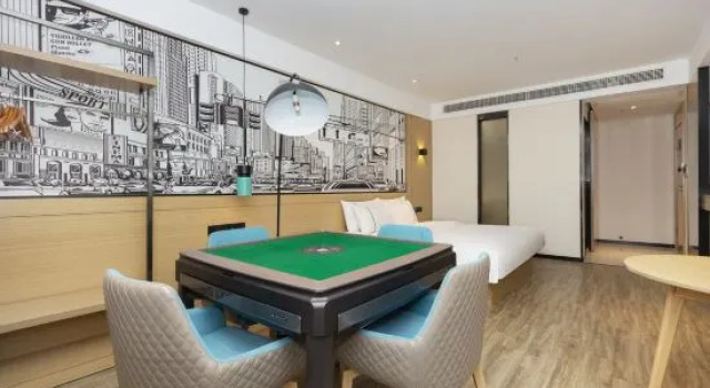 Люкс Haiyan Sanyin Gaokong Hotel
