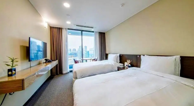 Двухместный номер Deluxe с видом на город Riviera Incheon Airport Hotel