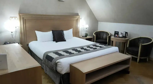 Номер Deluxe Demeures & Châteaux Hôtel Domaine le Clos des Fontaines