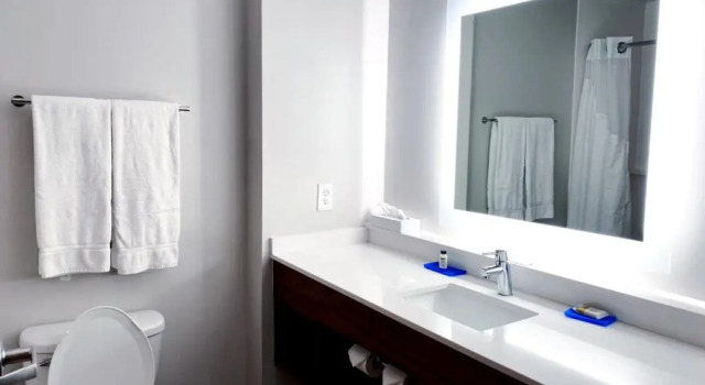Run of House Holiday Inn Express Hotel & Suites Logansport by IHG