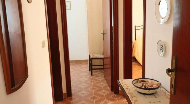 Central Apartment On The Beach With Balcony, Wi-fi & Air Conditioning; Parking