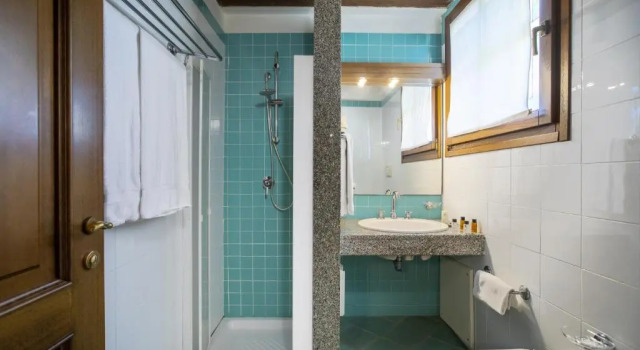 Трёхместный номер Hotel la Torre