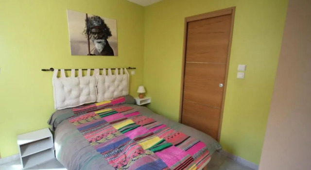 80m de la plage Appartement climatisé plein sud au rdc d'une maison 1 chambre 4 couchages terrasse et cour LXTURBOT7, 예약 아파트 Portiragnes Canal du Midi