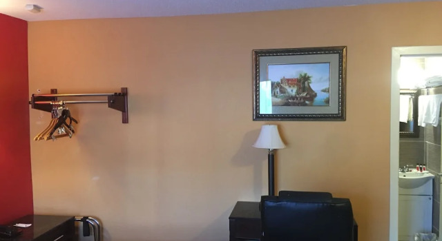 Двухместный номер Standard Travelodge by Wyndham Bay Shore Long Island