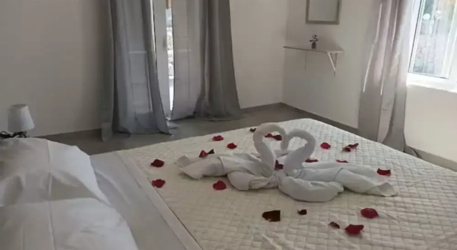 The Sun House in Paradisi, Rezervați Casă de vacanță Hoteluri în Paradisi cu parcare, Parcare