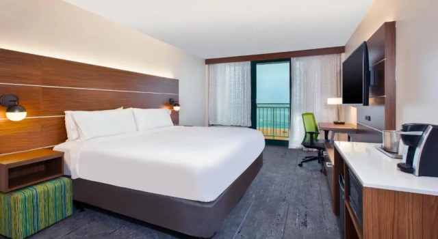 Номер Standard с видом на океан Holiday Inn Express & Suites VA Beach Oceanfront by IHG