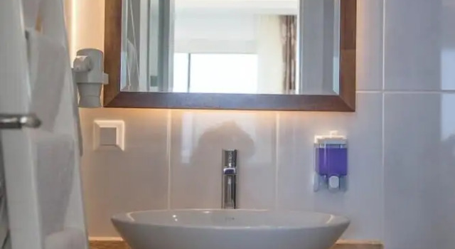 Двухместный номер Standard с балконом и с частичным видом на море Nar Twinn Otel