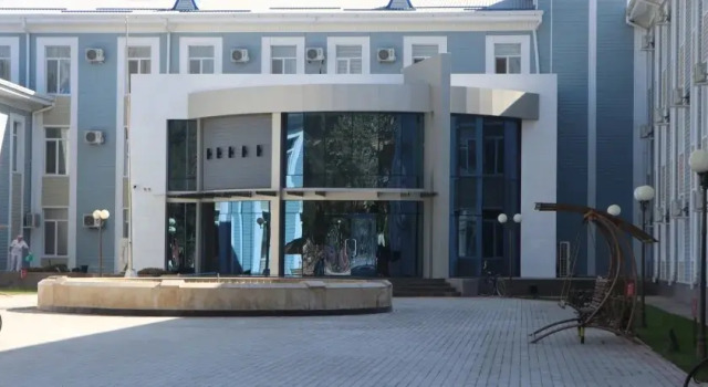 Кохинур, Varaa Hotelli Madaniyat Uzbekistan