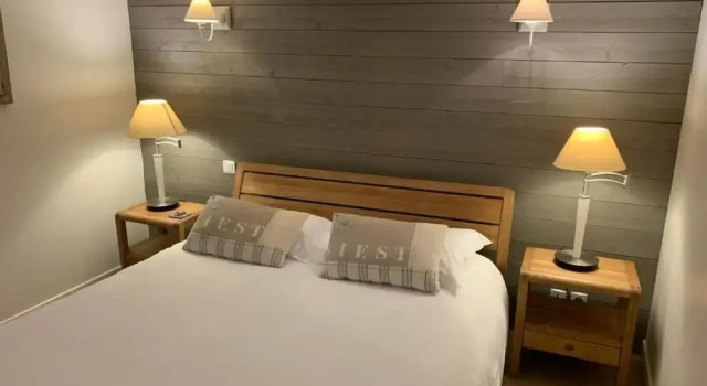 Двухместный номер Standard Цокольный этаж с видом на внутренний двор Hôtel de la Plage et des Falaises, Villers sur Mer