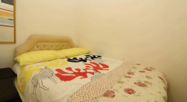 Quaint and Cozy City Centre Apartment Ideal for 3, Забронировать Апартаменты/квартира Эдинбург Midlothian, рядом с Холирудское абатство