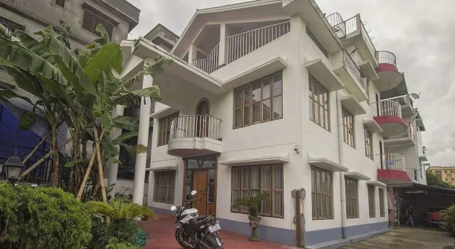 Comfort Zone By OYO Rooms, Prenota Hotel Bagdogra West Bengal