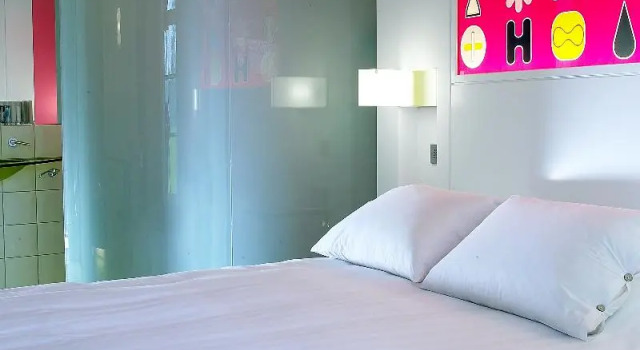 Номер Standard с балконом Semiramis, a Member of Design Hotels