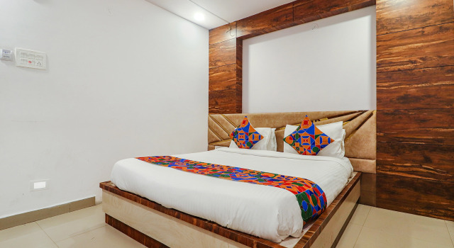 Fabhotel Double Tree