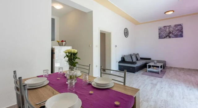 Apartments Antonija, Забронировать Апартаменты/квартира Отели Приморско-Горанской жупания с парковкой, Парковка