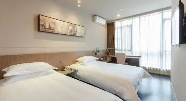 Номер Standard Jinjiang Inn Select Wuhan International Expo Centre
