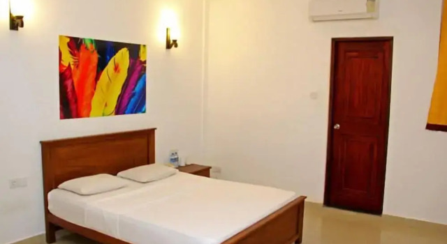 Семейный номер Standard с балконом и с видом на море Roy Villa Beach Hotel