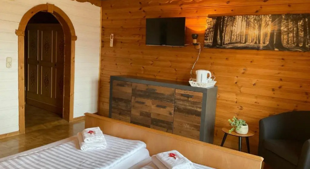 Hotel Wildrose, Rezerwuj Hotel Hotele w Salzburg z parkingiem, Parking