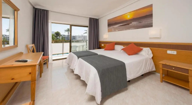 Двухместный номер Standard Hotel Vibra Mare Nostrum