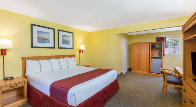 Двухместный номер Standard Days Inn by Wyndham Redwood City